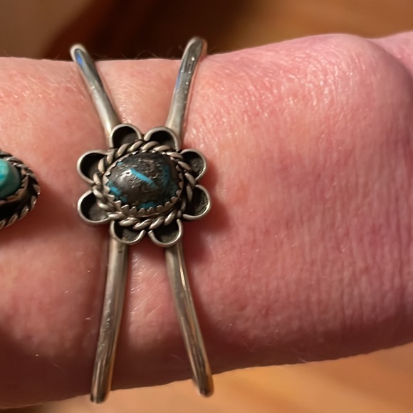 Old Pawn Bisbee Turquoise Sterling Cuff Signed - Picture 10 of 16